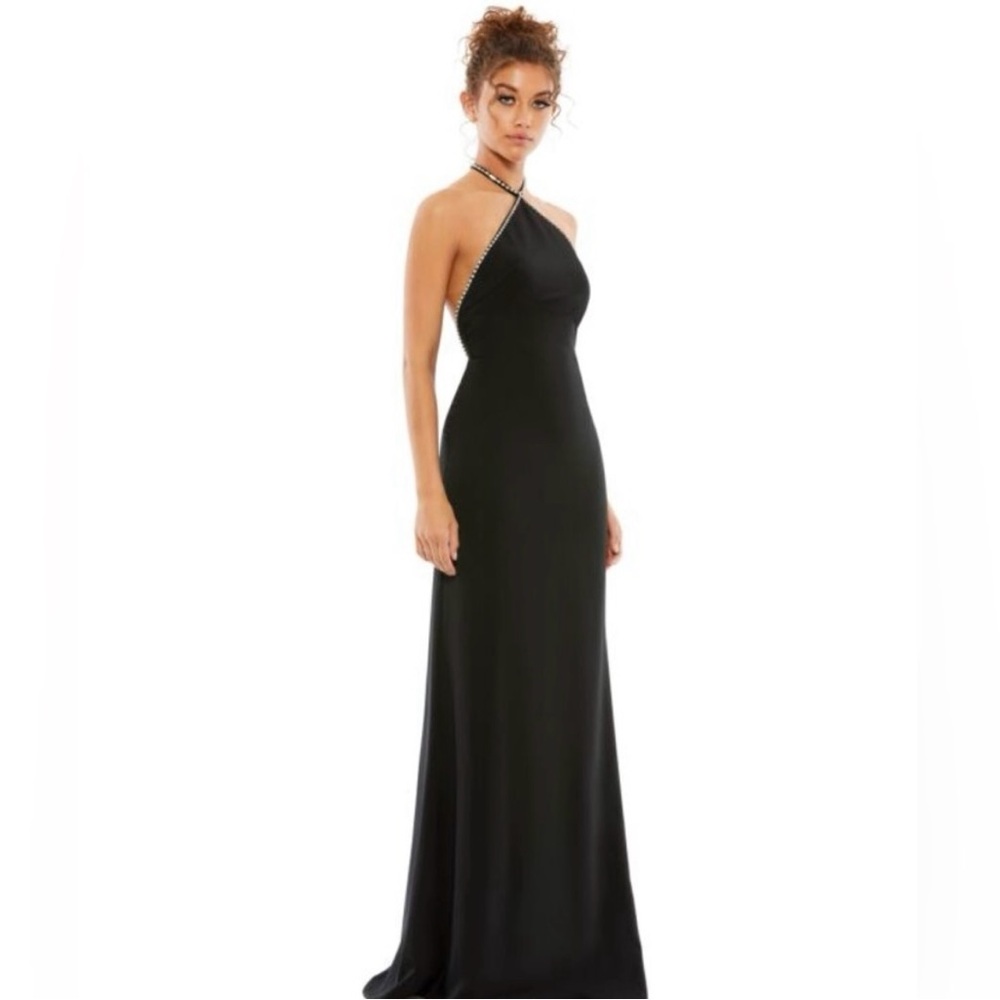 NWOT Mac Duggal Rhinestone Halter Column Gown Maxi Dress 26580 in Black Size 6